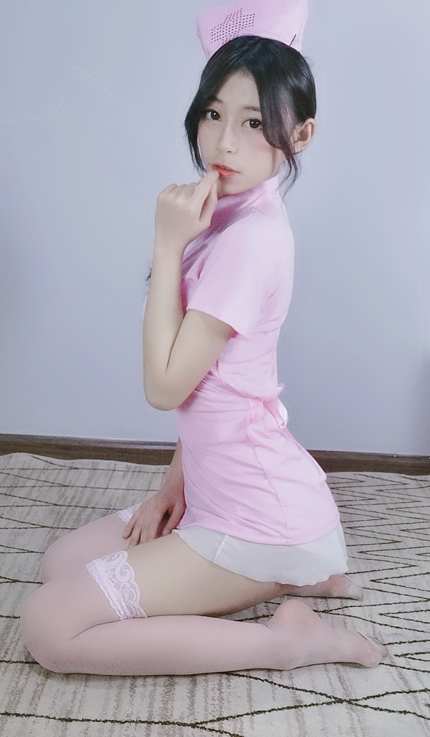 Captain Yang Xiaoxue from Bilibili+Nurse from Moments(5)